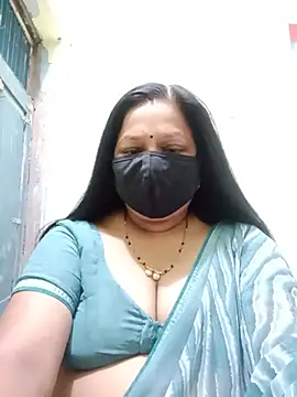 PINKI 024 online show from May 14, 2026, 5:14 am