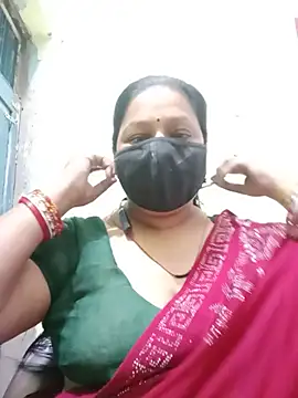 PINKI 024 online show from June 4, 2026, 5:57 am
