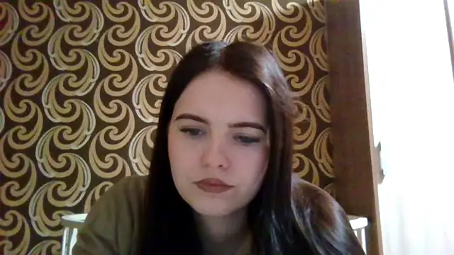 KikiAmino online show from June 5, 2026, 5:14 am
