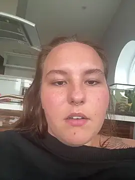 Hollpopss online show from April 14, 2026, 1:50 pm