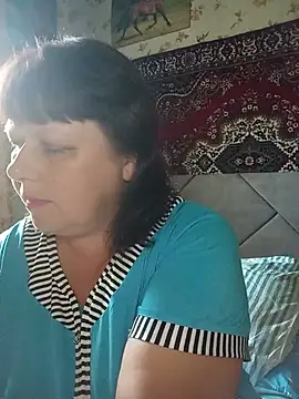 AuroKaria online show from June 13, 2026, 2:59 pm