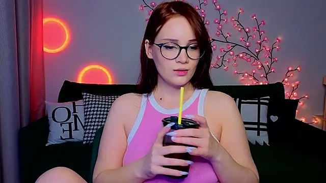 AdaEvanss online show from July 3, 2026, 6:58 pm