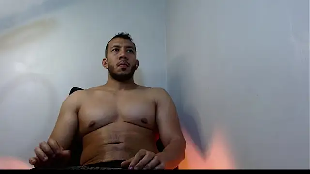 Snapshot of georgeholl chatting on May 5, 2026, 1:57 am georgeholl online show from May 5, 2026, 1:57 am