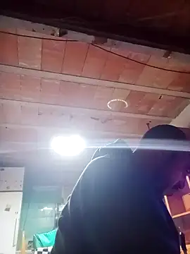 Elwapoxxx online show from April 7, 2026, 8:20 pm