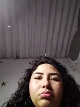 Snapshot of MiliHot25 chatting on April 15, 2026, 5:53 pm MiliHot25 online show from April 15, 2026, 5:53 pm