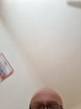 Snapshot of julenvcia chatting on April 13, 2026, 1:49 pm julenvcia online show from April 13, 2026, 1:49 pm