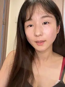Hinako 0012 online show from June 3, 2026, 4:04 am