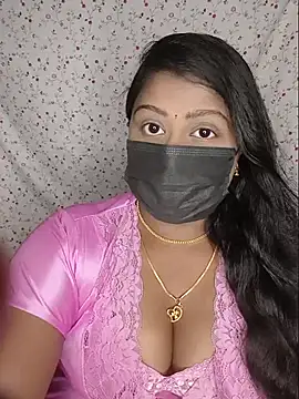 Romantic Woman online show from July 24, 2026, 6:39 pm