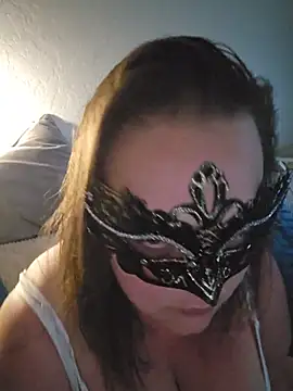 Blondibaby online show from June 3, 2026, 6:57 pm