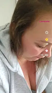 Blondibaby online show from July 18, 2026, 7:23 am