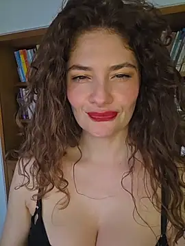 CelineBoyer  online show from April 16, 2026, 9:39 pm