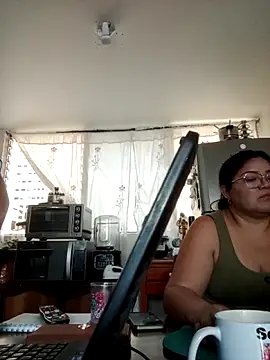 velvetblackcock online show from June 4, 2026, 8:26 pm