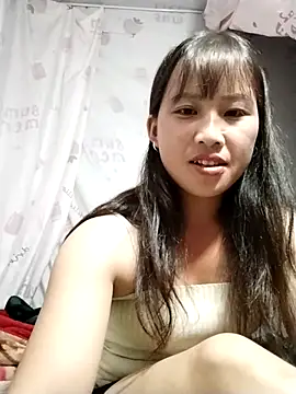 Snapshot of Yo-must chatting on July 18, 2026, 2:21 pm Yo-must online show from July 18, 2026, 2:21 pm