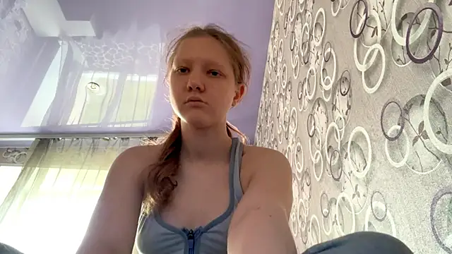BirgitKamal online show from July 18, 2026, 2:21 pm