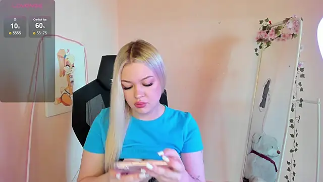 AmeliePeach online show from June 1, 2026, 2:57 am