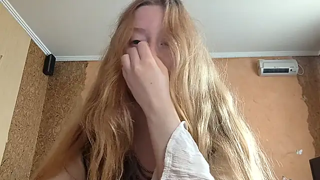KateVibe 01 online show from June 14, 2026, 2:24 am