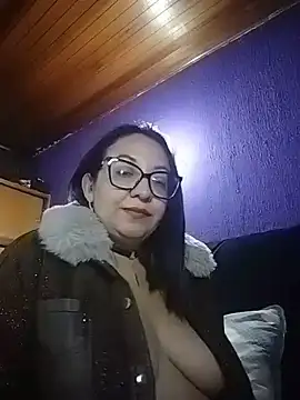 Samanta dreak online show from April 16, 2026, 2:23 am