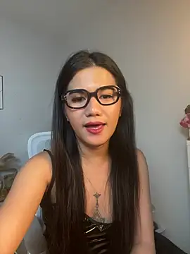 Snapshot of JassmineLove chatting on June 27, 2026, 12:44 pm JassmineLove online show from June 27, 2026, 12:44 pm