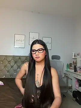 Snapshot of JassmineLove chatting on July 16, 2026, 4:35 pm JassmineLove online show from July 16, 2026, 4:35 pm