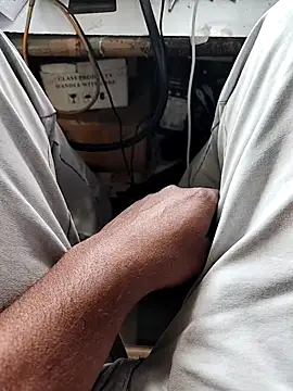 Snapshot of X-boy-11 chatting on April 6, 2026, 10:27 am X-boy-11 online show from April 6, 2026, 10:27 am