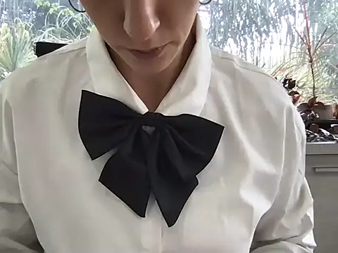 canduxgirl online show from April 6, 2026, 2:51 pm