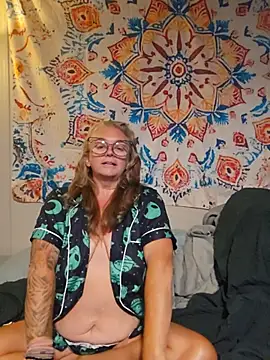 Snapshot of Blondejenn chatting on July 22, 2026, 12:19 pm Blondejenn online show from July 22, 2026, 12:19 pm