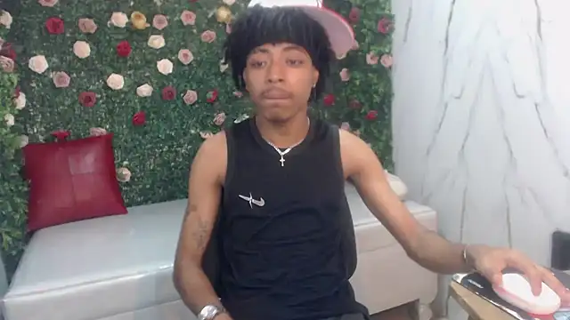 velvetcouple x online show from July 16, 2026, 2:12 pm