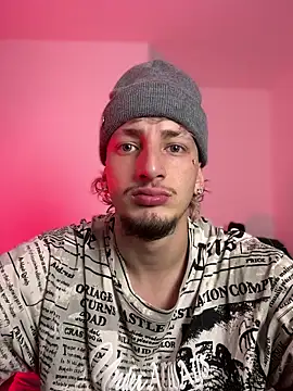 Snapshot of ZarcooX chatting on April 9, 2026, 3:06 am ZarcooX online show from April 9, 2026, 3:06 am