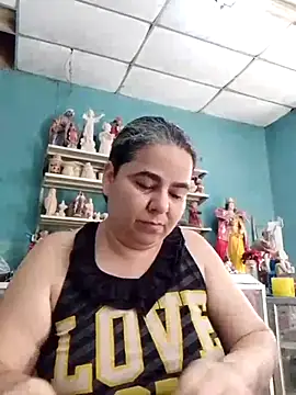 Snapshot of Golositadeamor chatting on June 15, 2026, 5:37 pm Golositadeamor online show from June 15, 2026, 5:37 pm