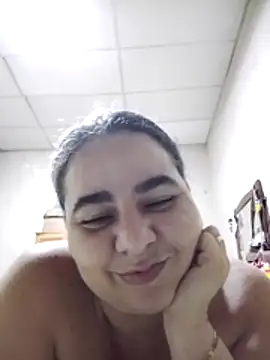 Snapshot of Golositadeamor chatting on June 18, 2026, 5:28 pm Golositadeamor online show from June 18, 2026, 5:28 pm
