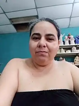 Snapshot of Golositadeamor chatting on June 19, 2026, 7:39 pm Golositadeamor online show from June 19, 2026, 7:39 pm