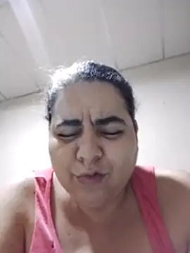 Snapshot of Golositadeamor chatting on July 13, 2026, 5:27 pm Golositadeamor online show from July 13, 2026, 5:27 pm