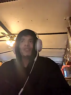 Bbcx2 online show from April 7, 2026, 11:15 pm