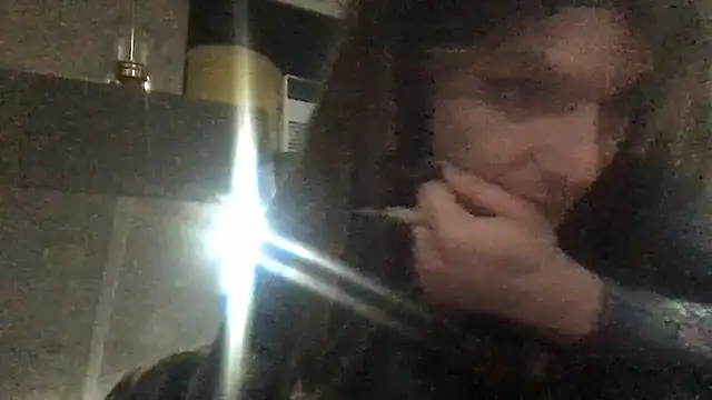 GypsiiCornel online show from April 6, 2026, 3:48 am