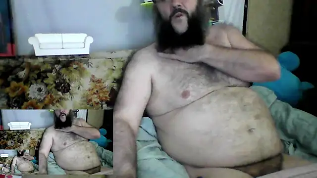 Snapshot of BriTheTopBear chatting on July 17, 2026, 6:53 am BriTheTopBear online show from July 17, 2026, 6:53 am