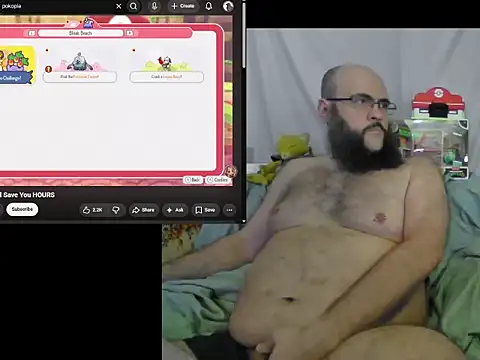Snapshot of BriTheTopBear chatting on July 18, 2026, 12:26 am BriTheTopBear online show from July 18, 2026, 12:26 am