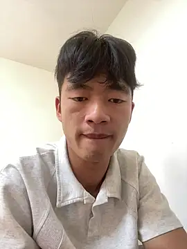 Snapshot of NV-1 chatting on April 6, 2026, 11:33 am NV-1 online show from April 6, 2026, 11:33 am