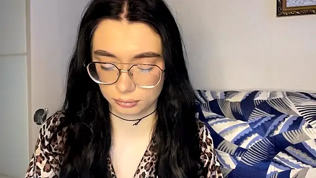 RenataBrought online show from April 9, 2026, 3:06 pm