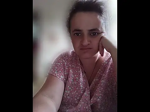AnabelBexley online show from July 5, 2026, 2:51 am