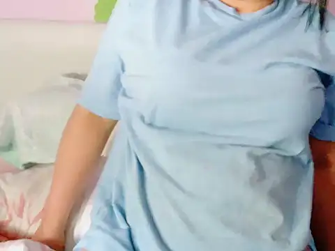 Snapshot of MojaditPussy chatting on June 1, 2026, 2:30 pm MojaditPussy online show from June 1, 2026, 2:30 pm