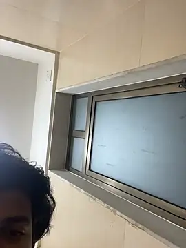 sunnyroy26 online show from April 7, 2026, 7:42 am