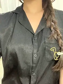 Snapshot of Mon2k-sayhi chatting on April 13, 2026, 3:06 pm Mon2k-sayhi online show from April 13, 2026, 3:06 pm