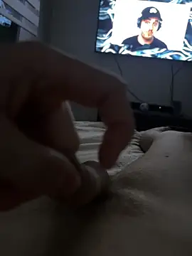 Snapshot of maxd2 chatting on April 15, 2026, 9:15 pm maxd2 online show from April 15, 2026, 9:15 pm