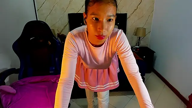 hasley cute online show from June 2, 2026, 7:49 pm