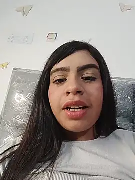 Solange 686 online show from July 5, 2026, 4:41 am