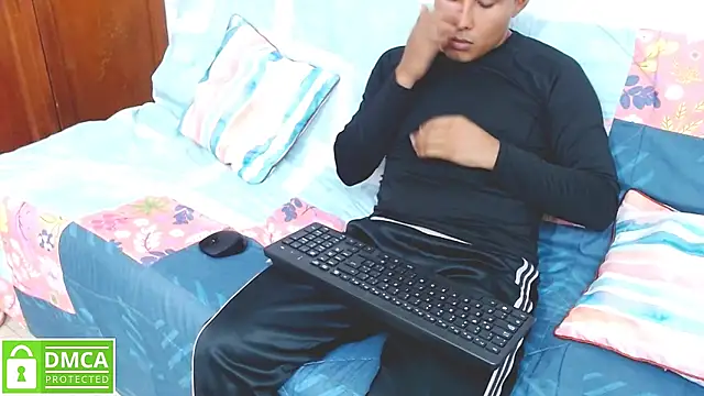 Denzel Ass26 online show from May 7, 2026, 10:59 pm