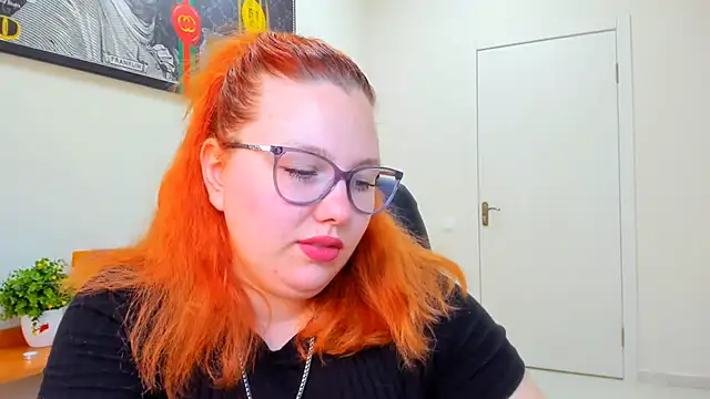 Snapshot of Aillia-Rous chatting on July 20, 2026, 7:44 am Aillia-Rous online show from July 20, 2026, 7:44 am