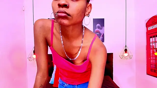 Snapshot of hilary_banks1 chatting on July 18, 2026, 6:06 am hilary banks1 online show from July 18, 2026, 6:06 am