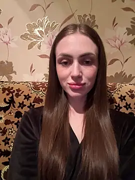 AlinaLove3213 online show from June 14, 2026, 7:49 pm