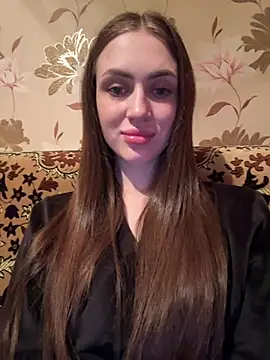 AlinaLove3213 online show from June 23, 2026, 8:40 pm